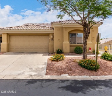 This beautifully maintained 2-bedroom, 2-bath suite in the on Apache Wells Country Club in Arizona - for sale on GolfHomes.com, golf home, golf lot