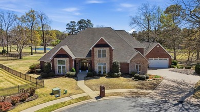5006 Colonial Ct is a beautifully completely updated 4 bedroom on  in Arkansas - for sale on GolfHomes.com, golf home, golf lot
