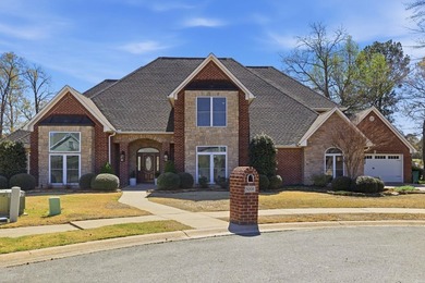 5006 Colonial Ct is a beautifully completely updated 4 bedroom on  in Arkansas - for sale on GolfHomes.com, golf home, golf lot