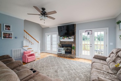 Home owner works from home and needs an hour heads up before on Woodbridge Golf Links in North Carolina - for sale on GolfHomes.com, golf home, golf lot