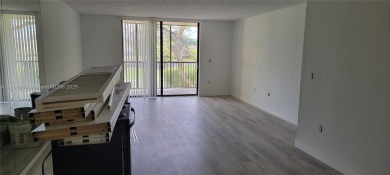 Freshly Renovated 2-Bed, 2-Bath Condo - Customize to Your 
 on Inverrary Country Club in Florida - for sale on GolfHomes.com, golf home, golf lot