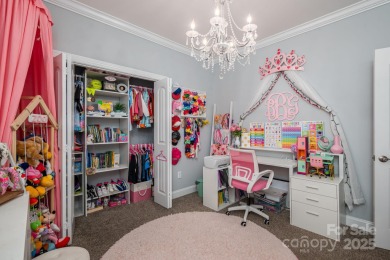 Home owner works from home and needs an hour heads up before on Woodbridge Golf Links in North Carolina - for sale on GolfHomes.com, golf home, golf lot