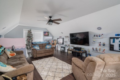Home owner works from home and needs an hour heads up before on Woodbridge Golf Links in North Carolina - for sale on GolfHomes.com, golf home, golf lot