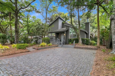Introducing an exceptional opportunity to own a captivating home on Kiawah Island Resort - Cougar Point in South Carolina - for sale on GolfHomes.com, golf home, golf lot