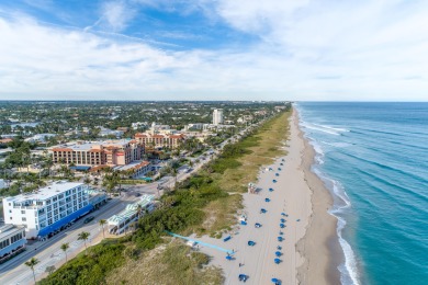 ABSOLUTELY GORGEOUS FIRST FLOOR CONDO | PRESTIGIOUS 55+ on Forest Oaks Golf Club in Florida - for sale on GolfHomes.com, golf home, golf lot