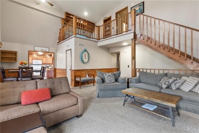 Stunning 6-bed, 5-bath home on the golf course in Flint Ridge! on Deer Valley Golf Course in Oklahoma - for sale on GolfHomes.com, golf home, golf lot