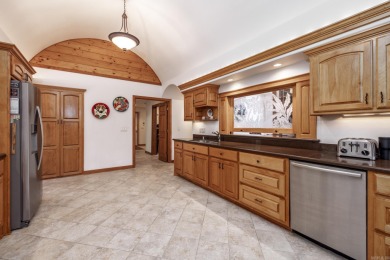 3.375% ASSUMABLE LOAN.  LUXURY beyond belief.  DOUGLAS FIR trim on Diamante Golf and Country Club in Arkansas - for sale on GolfHomes.com, golf home, golf lot