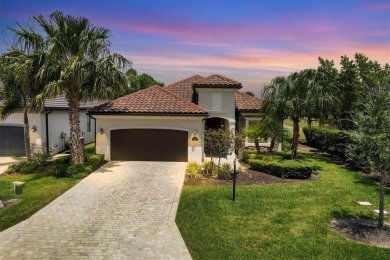 Welcome home to this beautifully decorated, 4 bed, 2 bath on Lakewood National Golf Club in Florida - for sale on GolfHomes.com, golf home, golf lot