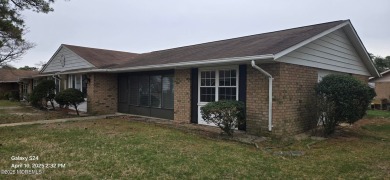 Don't miss this opportunity! T 2 bedroom, 2 bath Winfield model on Leisure Village West Assoc. in New Jersey - for sale on GolfHomes.com, golf home, golf lot