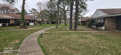 Don't miss this opportunity! T 2 bedroom, 2 bath Winfield model on Leisure Village West Assoc. in New Jersey - for sale on GolfHomes.com, golf home, golf lot