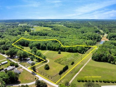 Wow!  This one is special!  Thirteen waterfront acres with two on Kinderton Country Club in Virginia - for sale on GolfHomes.com, golf home, golf lot
