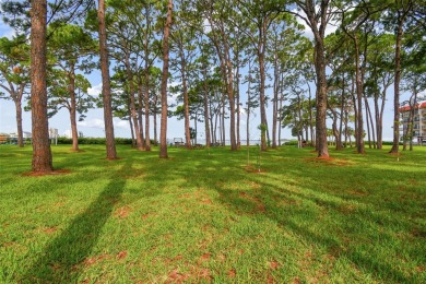Under contract-accepting backup offers. ***SIGNIFICANT PRICE on The Dunedin Country Club in Florida - for sale on GolfHomes.com, golf home, golf lot
