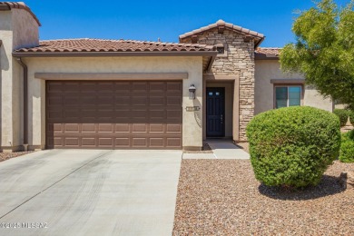 Fabulous opportunity to own this lovely well maintained Villa on Saddlebrooke Ranch Golf Club in Arizona - for sale on GolfHomes.com, golf home, golf lot