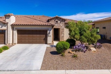 Fabulous opportunity to own this lovely well maintained Villa on Saddlebrooke Ranch Golf Club in Arizona - for sale on GolfHomes.com, golf home, golf lot