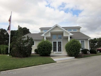 This beautiful TOP FLOOR condo with 3 bedrooms and 2 baths comes on South Harbour Golf Links in North Carolina - for sale on GolfHomes.com, golf home, golf lot