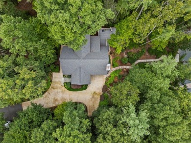 Lakefront Living in The Cliffs at Keowee Vineyards! Welcome to on The Cliffs At Keowee Vineyards Golf Club in South Carolina - for sale on GolfHomes.com, golf home, golf lot
