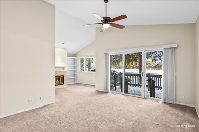 Beautifully maintained ranch-style townhome in Bloomingdale's on Indian Lakes Resort in Illinois - for sale on GolfHomes.com, golf home, golf lot