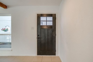 Move-in ready & beautifully updated! This well cared for 3 on Pecan Plantation Country Club in Texas - for sale on GolfHomes.com, golf home, golf lot