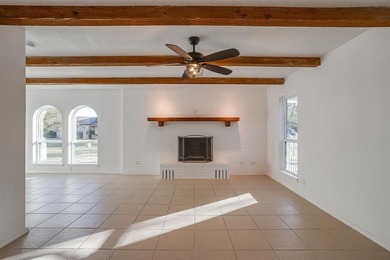 Move-in ready & beautifully updated! This well cared for 3 on Pecan Plantation Country Club in Texas - for sale on GolfHomes.com, golf home, golf lot