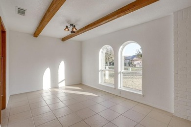 Move-in ready & beautifully updated! This well cared for 3 on Pecan Plantation Country Club in Texas - for sale on GolfHomes.com, golf home, golf lot