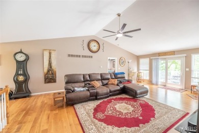 Amazing Opportunity! The home you've been waiting for is finally on Cottonwood Golf Course in Missouri - for sale on GolfHomes.com, golf home, golf lot