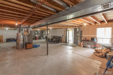Amazing Opportunity! The home you've been waiting for is finally on Cottonwood Golf Course in Missouri - for sale on GolfHomes.com, golf home, golf lot