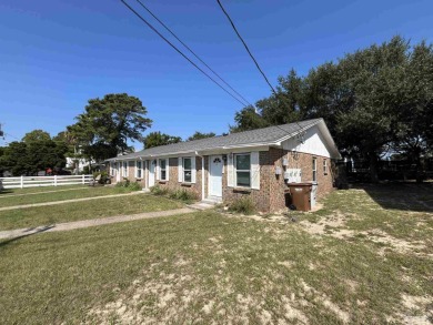 Fantastic Single-Story Triplex in Gulf Breeze! All three units on Tiger Point Golf and Country Club in Florida - for sale on GolfHomes.com, golf home, golf lot