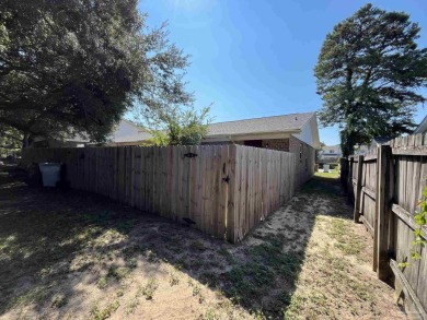 Fantastic Single-Story Triplex in Gulf Breeze! All three units on Tiger Point Golf and Country Club in Florida - for sale on GolfHomes.com, golf home, golf lot