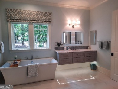 Beautiful lake views, this home is located in the sought after on Reynolds Lake Oconee - The Oconee in Georgia - for sale on GolfHomes.com, golf home, golf lot