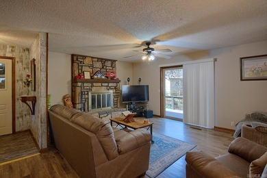 THE PERFECT DOWNSIZER!!  This cozy home is move-in ready with on Cortez Golf Course in Arkansas - for sale on GolfHomes.com, golf home, golf lot