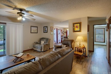 THE PERFECT DOWNSIZER!!  This cozy home is move-in ready with on Cortez Golf Course in Arkansas - for sale on GolfHomes.com, golf home, golf lot