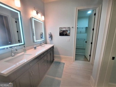 Beautiful lake views, this home is located in the sought after on Reynolds Lake Oconee - The Oconee in Georgia - for sale on GolfHomes.com, golf home, golf lot