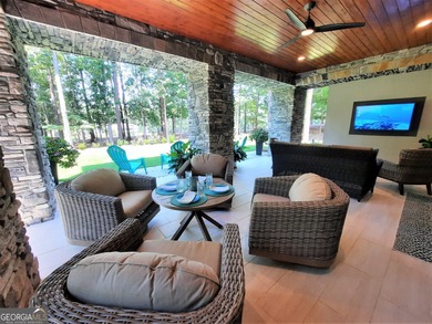 Beautiful lake views, this home is located in the sought after on Reynolds Lake Oconee - The Oconee in Georgia - for sale on GolfHomes.com, golf home, golf lot