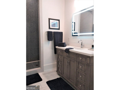 Beautiful lake views, this home is located in the sought after on Reynolds Lake Oconee - The Oconee in Georgia - for sale on GolfHomes.com, golf home, golf lot