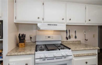 New Listing - Move-In Ready Home with Upgraded Bathrooms on Hemet West Mobile Estates in California - for sale on GolfHomes.com, golf home, golf lot