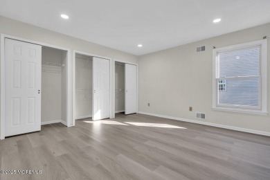 Fully renovated 2 bed, 2 bath home in the desirable Greenbriar on Greenbriar Woodlands in New Jersey - for sale on GolfHomes.com, golf home, golf lot