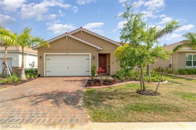TANDEM GARAGE GEM IN MAGNOLIA LANDING! This isn't just a on Herons Glen Golf and Country Club in Florida - for sale on GolfHomes.com, golf home, golf lot