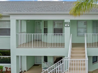 SUNNY, TURNKEY 55+ RETREAT WITH BRAND-NEW 2024 ROOF--MOTIVATED on Sabal Trace Golf and Country Club in Florida - for sale on GolfHomes.com, golf home, golf lot