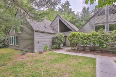 Meticulously maintained and beautifully updated end-unit on Red Bird Golf Links in North Carolina - for sale on GolfHomes.com, golf home, golf lot