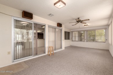 Charming 2-bedroom, 2-bathroom home in the heart of Sun City on Sun City-Willow Creek / Willow Brook  in Arizona - for sale on GolfHomes.com, golf home, golf lot