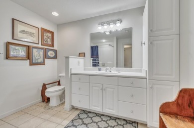 Elegant townhome overlooking Emerald Hills Golf Course featuring on Emerald Hills Golf Club in Iowa - for sale on GolfHomes.com, golf home, golf lot