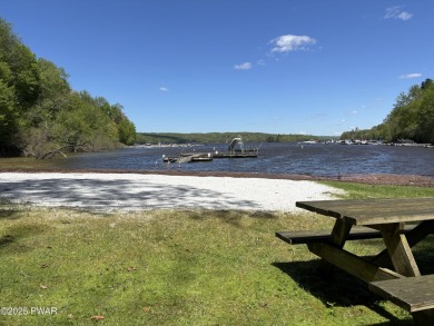 Pennwood community! Perfectly positioned for privacy and outdoor on Paupack Hills Golf and Country Club in Pennsylvania - for sale on GolfHomes.com, golf home, golf lot