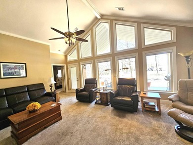 This all-brick, custom-built home sits on a level lot on on Granada Golf Course in Arkansas - for sale on GolfHomes.com, golf home, golf lot