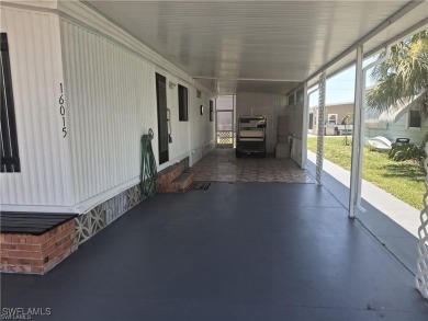BRAND NEW AIR-CONDITIONING INSTALLED MAY 2025. This Lovely on Six Lakes Country Club in Florida - for sale on GolfHomes.com, golf home, golf lot