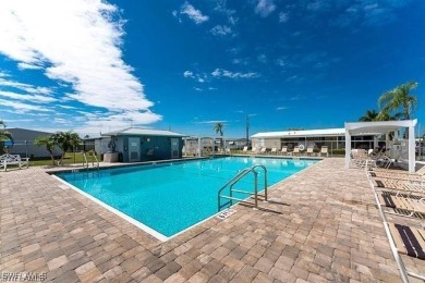 BRAND NEW AIR-CONDITIONING INSTALLED MAY 2025. This Lovely on Six Lakes Country Club in Florida - for sale on GolfHomes.com, golf home, golf lot