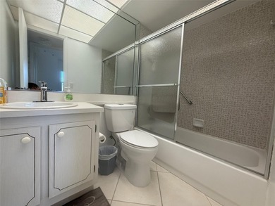 Reduce price for this beautiful condo 2 bedrooms, 2 bathrooms in on Sunrise Lakes Phase III in Florida - for sale on GolfHomes.com, golf home, golf lot