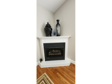 Take a load off and relax in this beautiful well maintained 3 on Battlefield Golf and Country Club in Kentucky - for sale on GolfHomes.com, golf home, golf lot