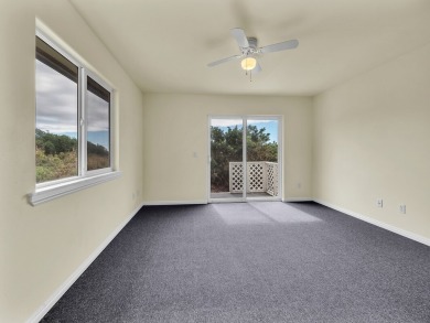 Well-kept 3 bedroom, 2 bathroom home in Discovery Harbor is the on Discovery Harbour Golf Course in Hawaii - for sale on GolfHomes.com, golf home, golf lot
