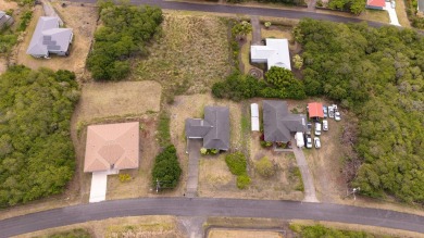 Well-kept 3 bedroom, 2 bathroom home in Discovery Harbor is the on Discovery Harbour Golf Course in Hawaii - for sale on GolfHomes.com, golf home, golf lot