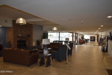 Luxuriously upgraded, fully remodeled 2Bed/2Bath double master on Sun Lakes Country Club in Arizona - for sale on GolfHomes.com, golf home, golf lot